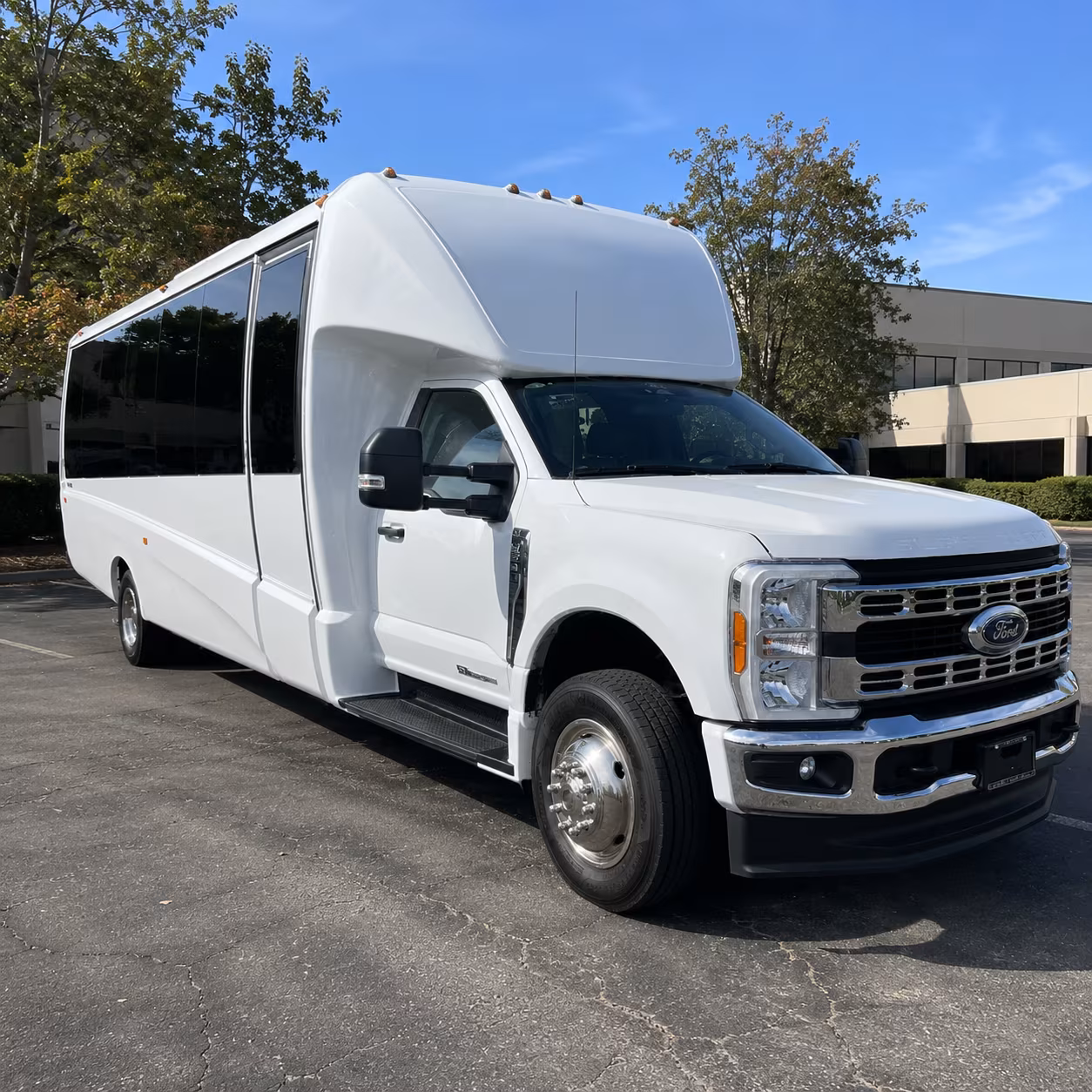 charter buses to corporate events and conferences near el monte