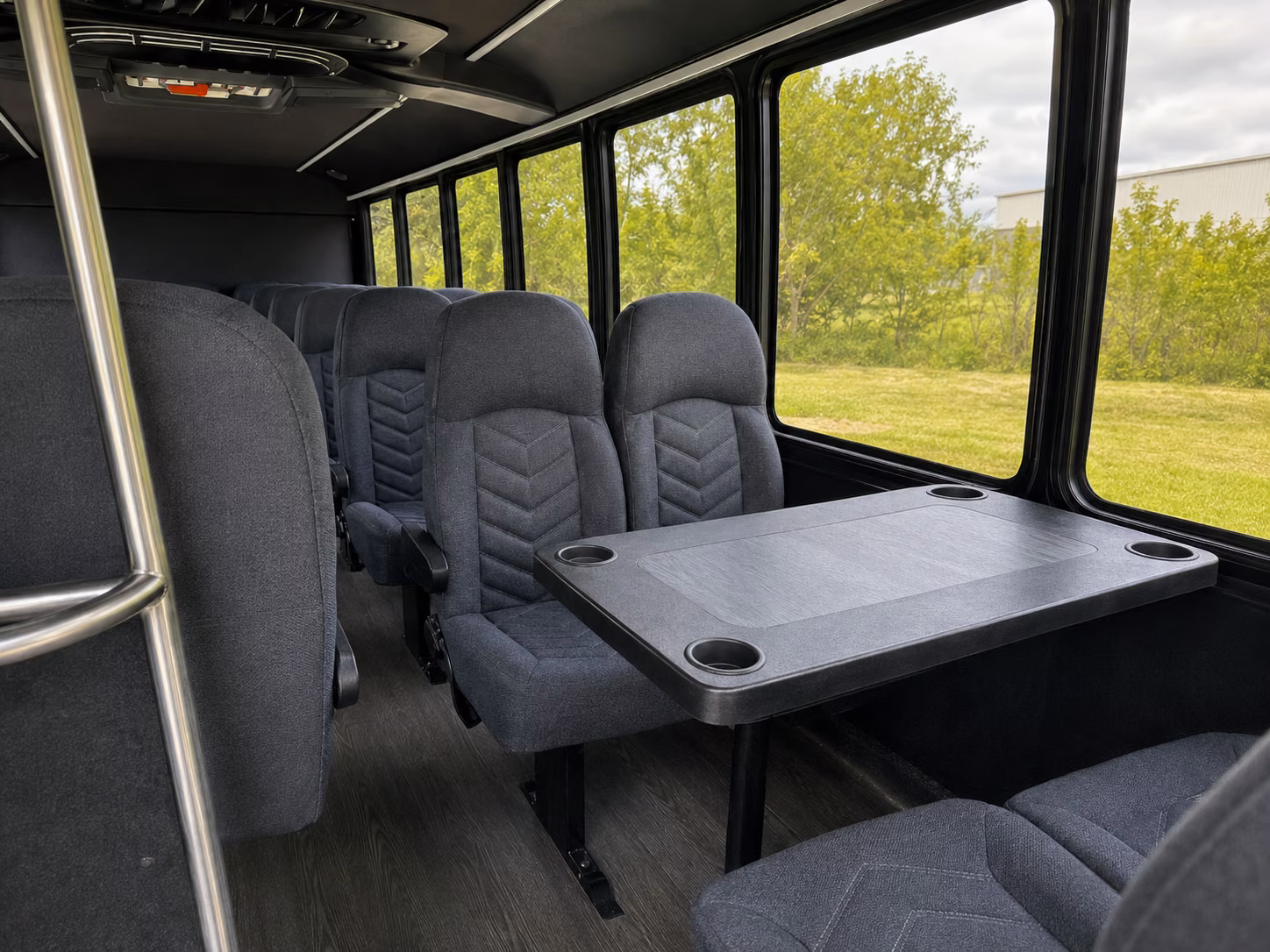 el monte 15 passenger minibus interior