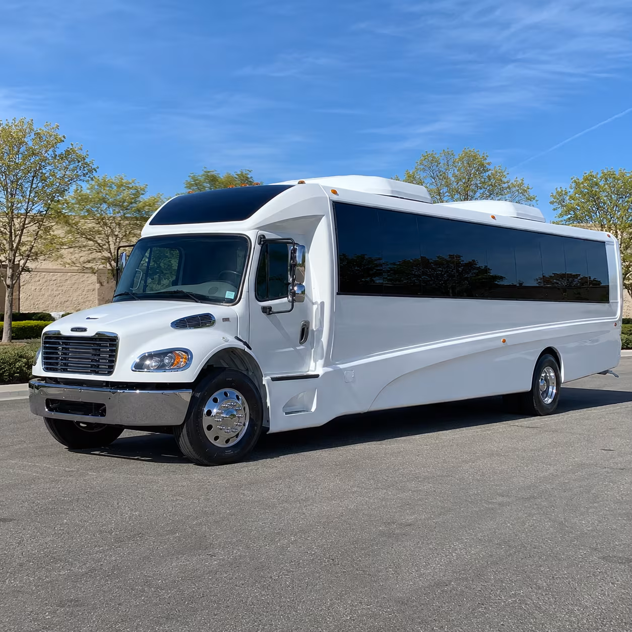 el monte 18 passenger minibus
