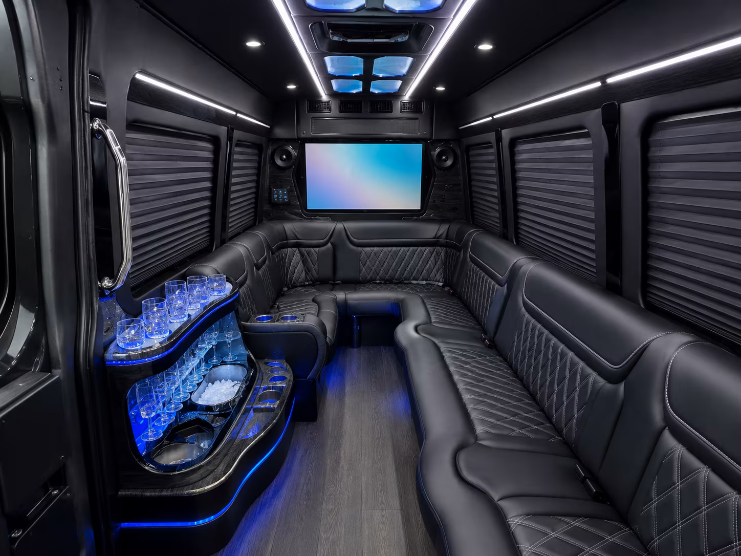 el monte 25 passenger party bus