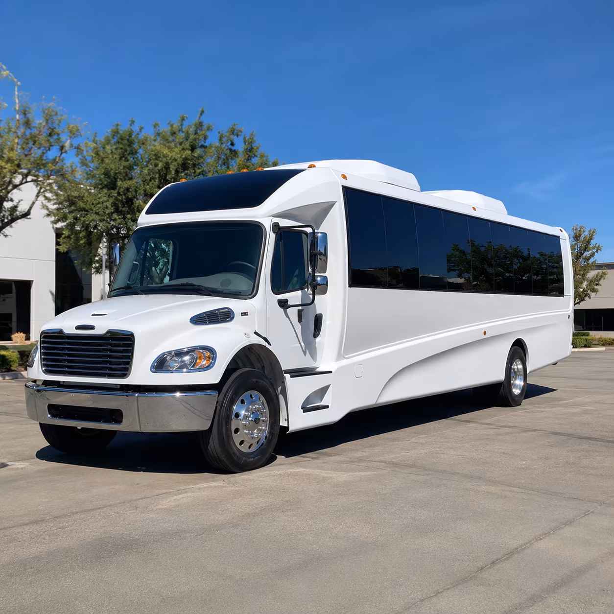 el monte 28 passenger minibus