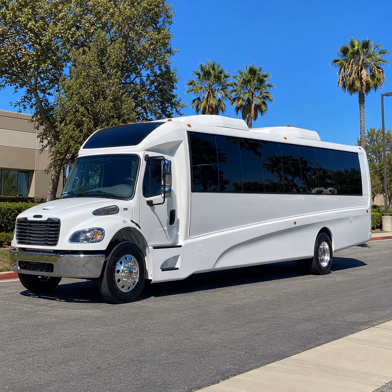 el monte 35 passenger minibus