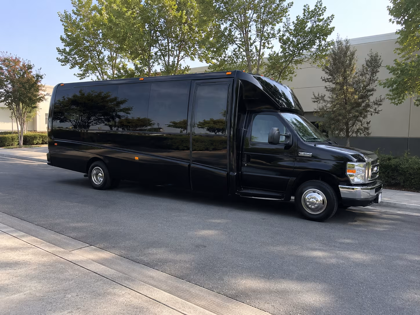 la area sporting events el monte party bus rental