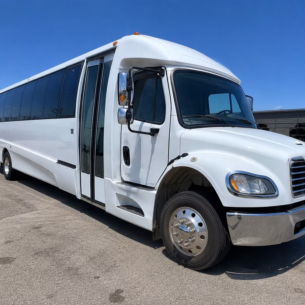 sports team and fan group buses in the san gabriel valley